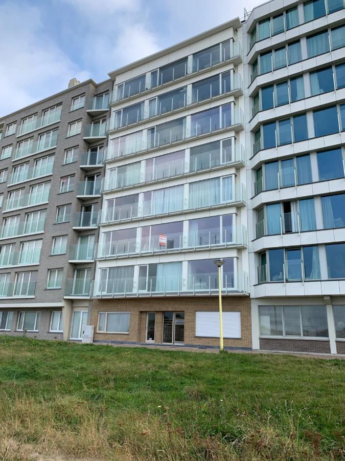 Apartamento Cabien Zeedijk Oostduinkerke Exterior foto