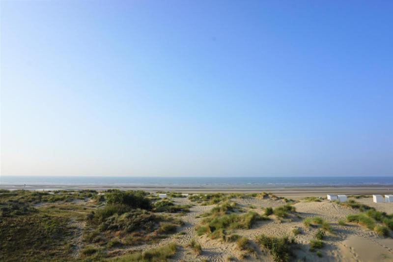 Apartamento Cabien Zeedijk Oostduinkerke Exterior foto